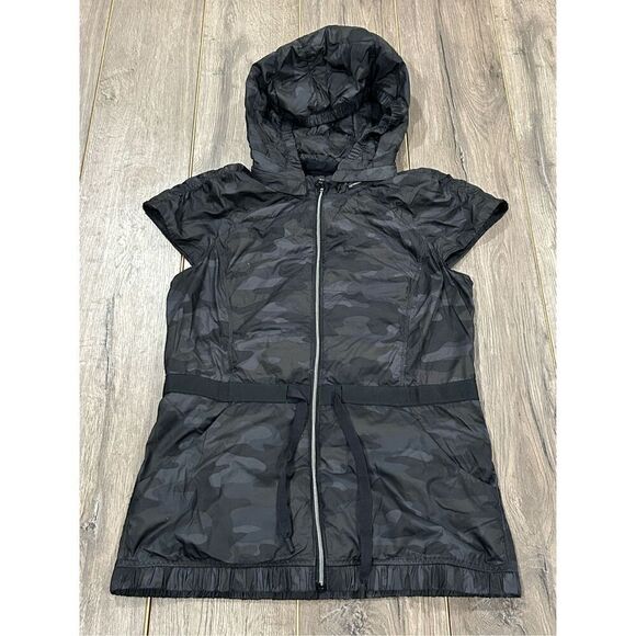 Lululemon Vest with Hood sz 6 - Picture 2 of 5